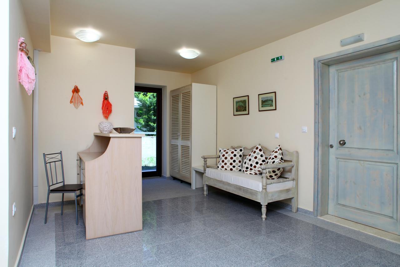 Niriides Apart otel Lefkáda Dış mekan fotoğraf
